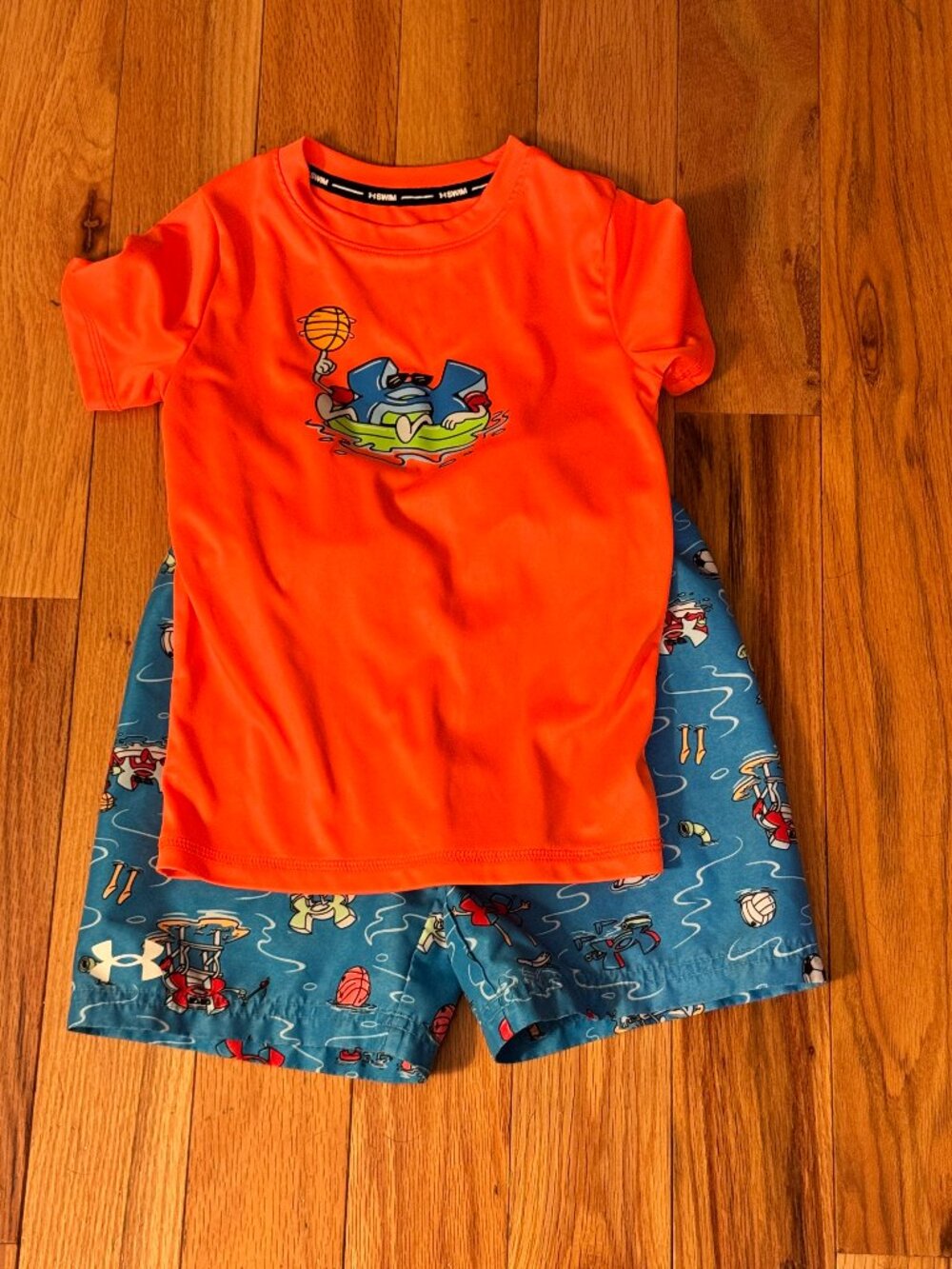 Under Armour Size 5, Kids Swim Trunk and Rash Guard